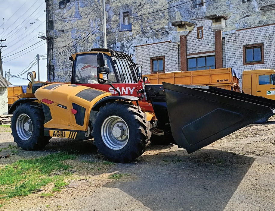 Telehandler cu brat telescopic Sany STH625