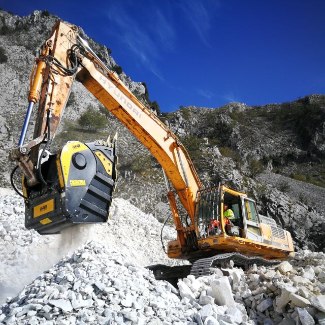 Cupa de concasare BF135.8